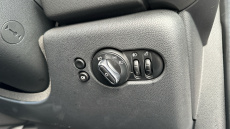 MINI Hatchback 1.5 Cooper Classic 5dr Auto Petrol Hatchback